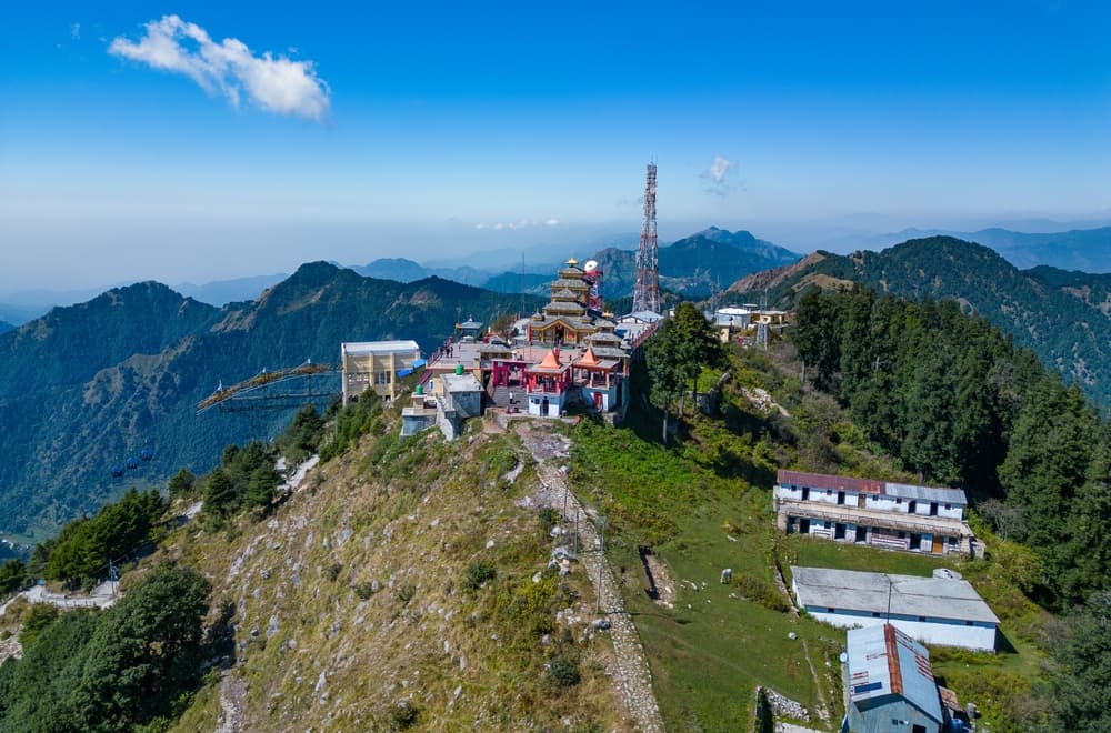 best time to visit surkanda devi temple near dhanaulti in tehri garhwal